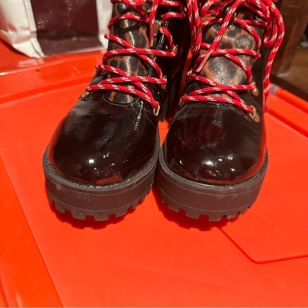 Call It Spring Black Platform Hiking Boots Size 8 - Picture 3 of 6